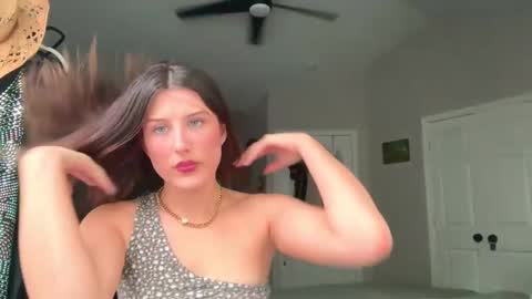 Brianna3 online show from 23, 9, 2025