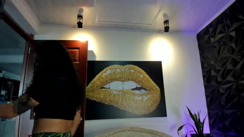 BRIANA online show from 16, 1, 2025