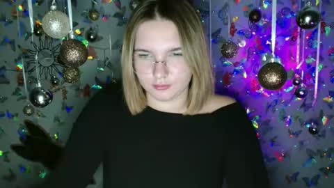 shiny smile online show from 7, 11, 2025