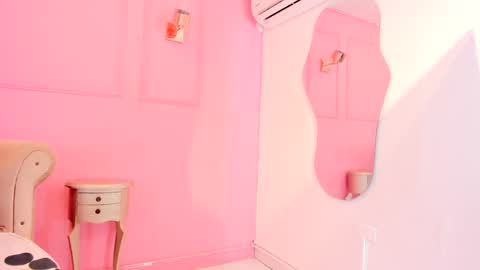 Brianna  online show from 12, 12, 2024