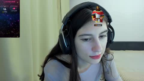 Brianka  Mon Tues Weds Sat Sun - 400 pm GMT0300 Thurs Fri - DAY OFF online show from 10, 1, 2025