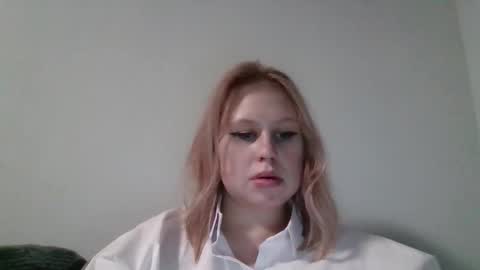 Snapshot of bridget_kiss chatting on 8, 2, 2026 bridget_kiss online show from 8, 2, 2026