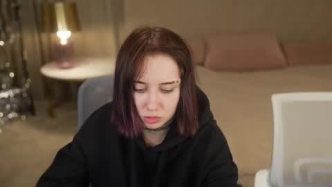 Diamonds Girls online show from 6, 10, 2025