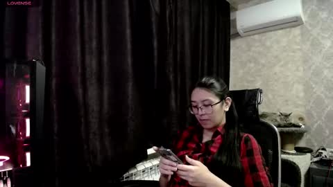 Aisha online show from 3, 3, 2025