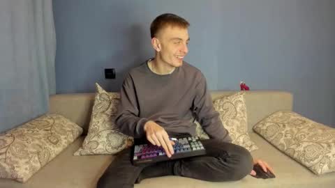 bristlebback online show from 21, 9, 2025