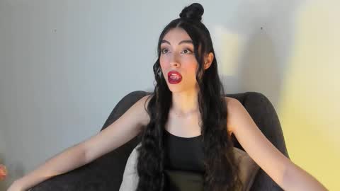 britany lenox online show from 27, 11, 2025