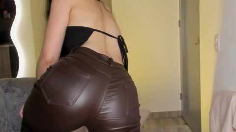 Snapshot of britany__lenox chatting on 16, 5, 2026 britany lenox online show from 16, 5, 2026