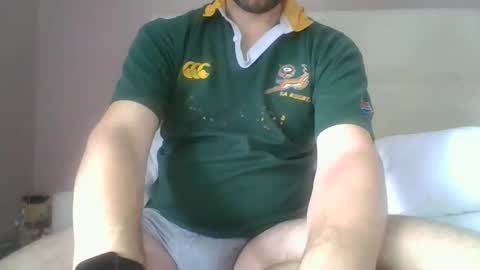 Snapshot of britguy6985 chatting on 6, 1, 2025 britguy6985 online show from 6, 1, 2025