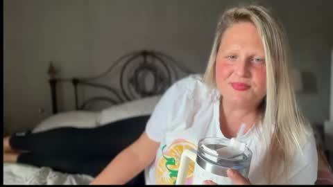 Snapshot of british_bella chatting on 8, 6, 2026 British Bella online show from 8, 6, 2026