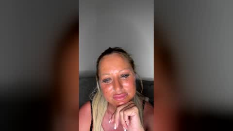 britishcumslut_10 online show from 16, 4, 2026