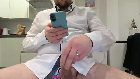 Britishman1989 online show from 10, 3, 2026