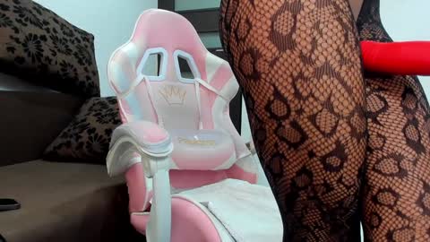 Snapshot of britney_charm chatting on 18, 1, 2025 britney_charm online show from 18, 1, 2025