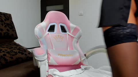 Snapshot of britney_charm chatting on 7, 2, 2025 britney_charm online show from 7, 2, 2025