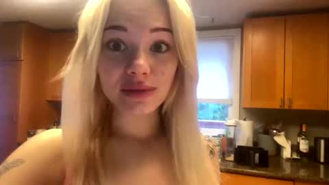 britneycherry08 online show from 22, 5, 2026