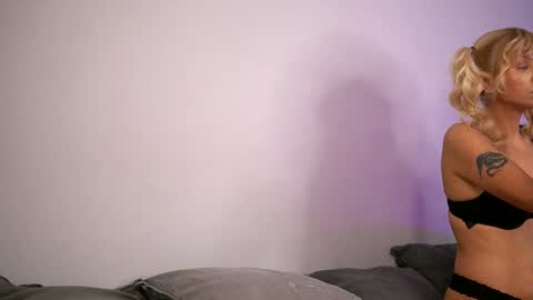 britneyhudson online show from 20, 10, 2025