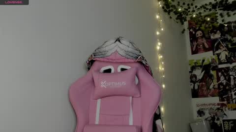 maru miaw   Please help me to reach 100 thumbs up online show from 19, 12, 2024