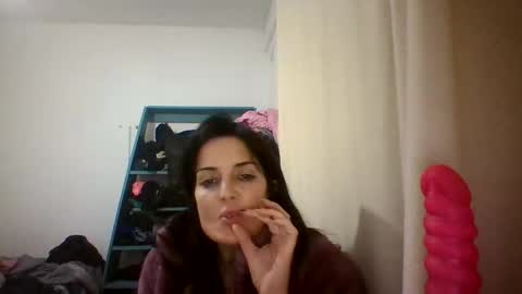 Brittany Love online show from 27, 5, 2026