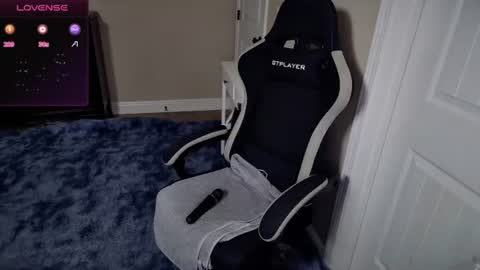 brookebee online show from 8, 3, 2025