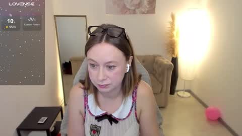 Lady Brooke online show from 7, 3, 2026