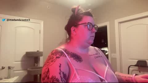 Madam Brooke online show from 23, 10, 2025