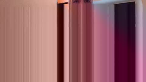 Snapshot of broski754970 chatting on 22, 10, 2025 broski754970 online show from 22, 10, 2025