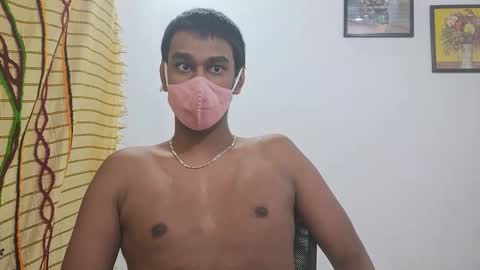 Snapshot of brownguy2505 chatting on 15, 12, 2025 brownguy2505 online show from 15, 12, 2025