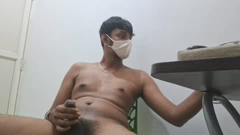 brownguy2505 online show from 30, 6, 2026