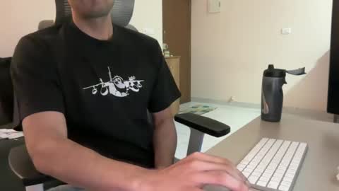 Snapshot of brownmeverick chatting on 19, 6, 2026 brownmeverick online show from 19, 6, 2026