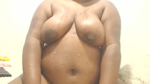 brownn_ebonnny online show from 28, 4, 2026