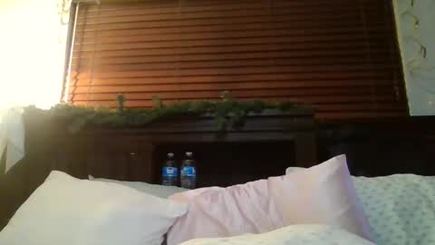 EtherealLilac online show from 5, 1, 2025