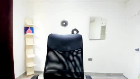 bruce_1111 online show from 16, 9, 2025