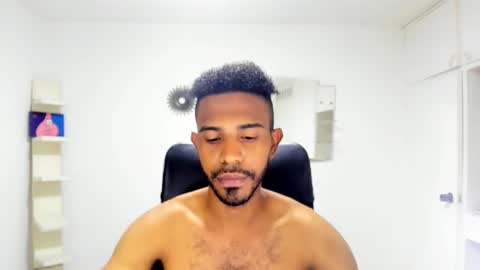 bruce_1111 online show from 19, 9, 2025