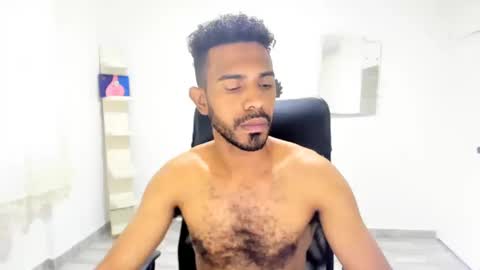 bruce_1111 online show from 20, 9, 2025