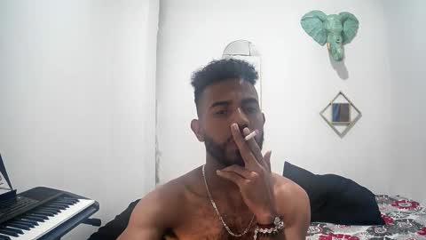 bruce_1111 online show from 22, 10, 2025