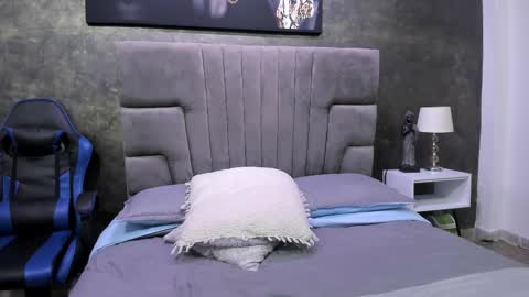 Bruce Hans online show from 16, 9, 2025