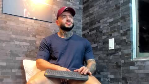 Snapshot of brucedallas chatting on 20, 2, 2026 brucedallas online show from 20, 2, 2026