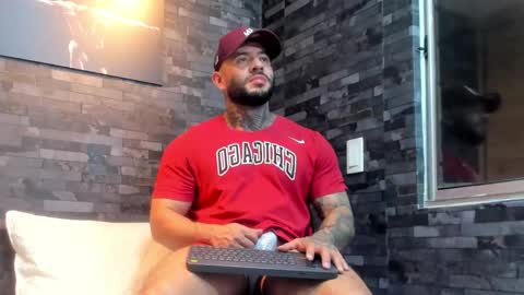 Snapshot of brucedallas chatting on 25, 2, 2026 brucedallas online show from 25, 2, 2026