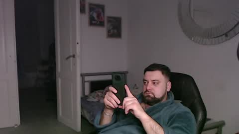 Snapshot of brucemf chatting on 18, 12, 2024 Bruce online show from 18, 12, 2024