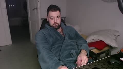 Snapshot of brucemf chatting on 22, 12, 2024 Bruce online show from 22, 12, 2024