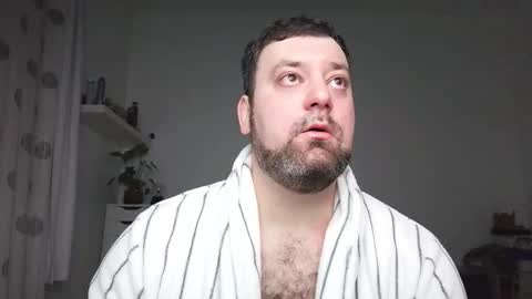 Snapshot of brucemf chatting on 20, 11, 2025 Bruce online show from 20, 11, 2025