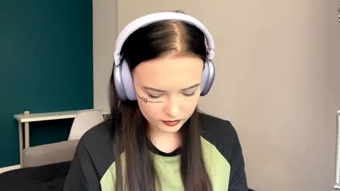 Luna online show from 5, 5, 2026