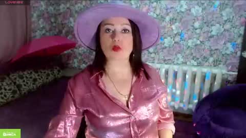 Julia online show from 11, 6, 2026
