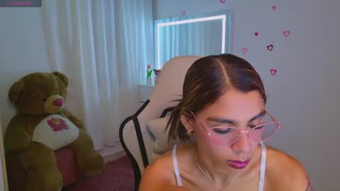 Snapshot of brunetteadams001 chatting on 16, 7, 2026 SARAH online show from 16, 7, 2026
