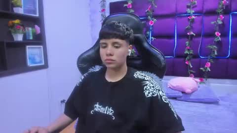 Bruno Cruz online show from 12, 11, 2025