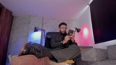 Andres Suarez online show from 23, 11, 2025