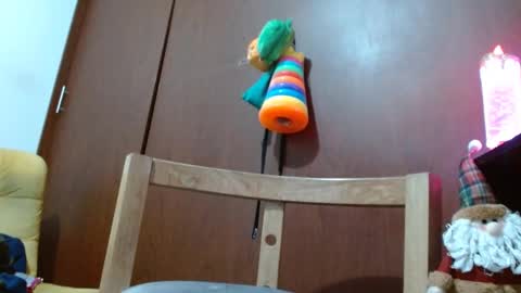 Enjoy the best muscle straws   online show from 16, 2, 2025