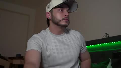 Snapshot of bryanncan01 chatting on 22, 2, 2026 Bryannsex online show from 22, 2, 2026