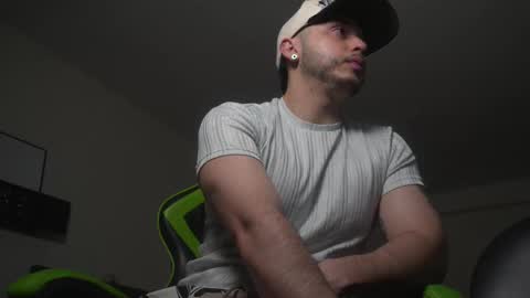 Snapshot of bryanncan01 chatting on 5, 4, 2026 Bryannsex online show from 5, 4, 2026