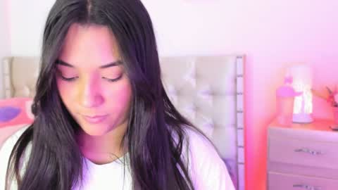 Carly     online show from 13, 12, 2024