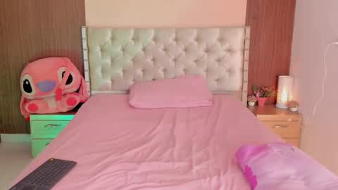 Carly     online show from 15, 10, 2025